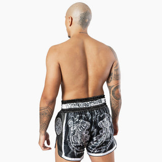 Pantaloncini kick-thai 8 Weapons Carbon Sak Yant Tigers-Combat Arena